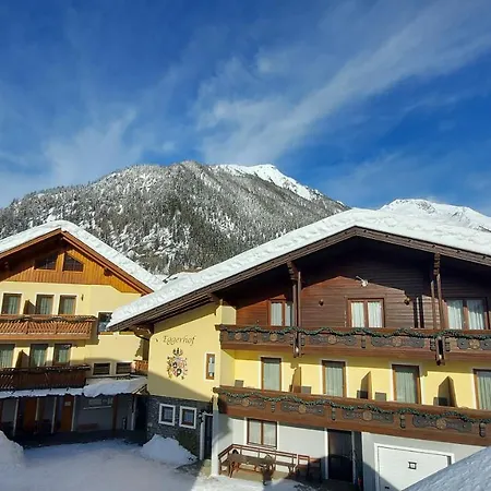Hotel Eggerhof 3*